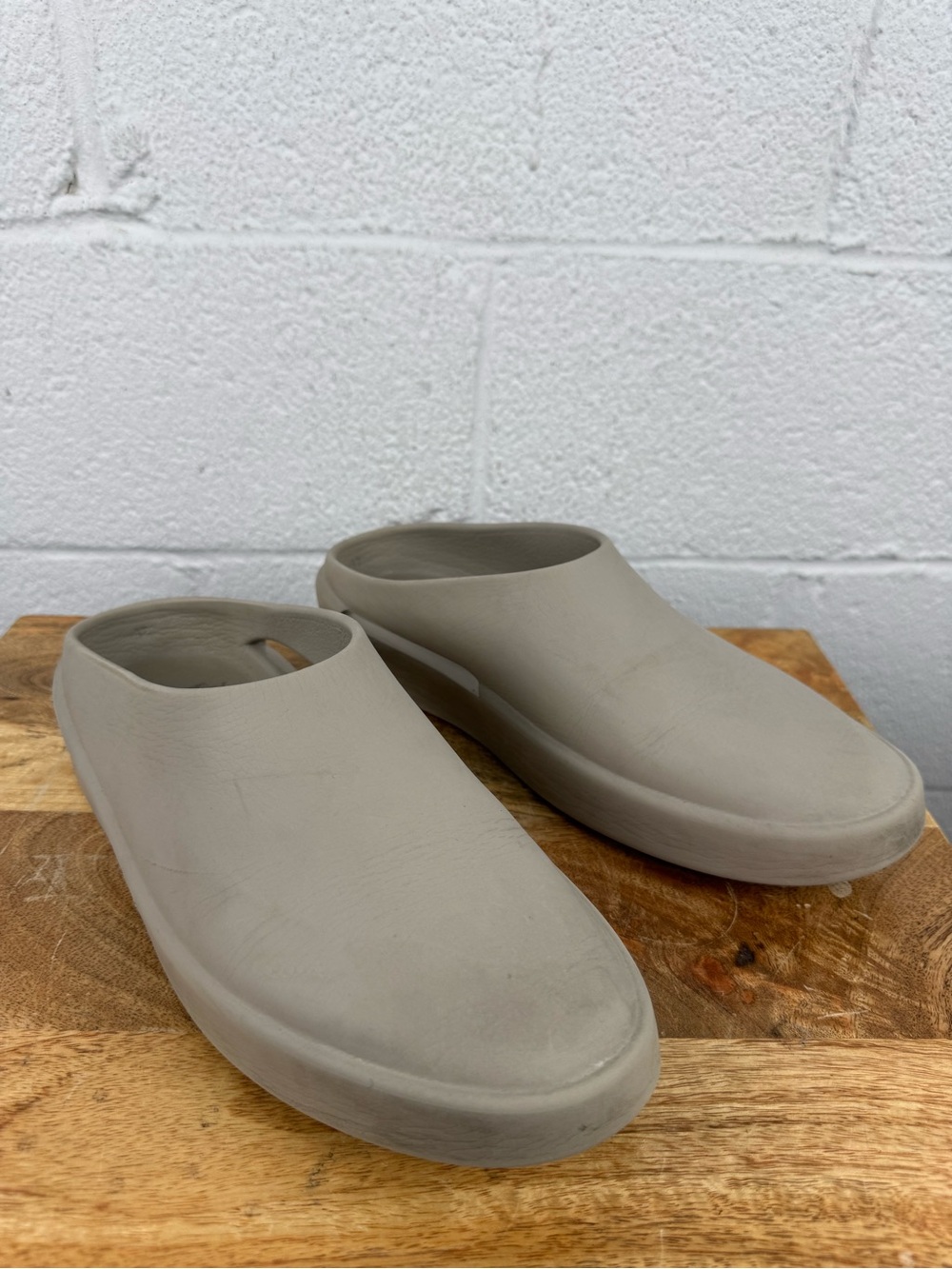 Fear of God California Slip-On Clogs Taupe Gray Made in Italy Men’s EU 42